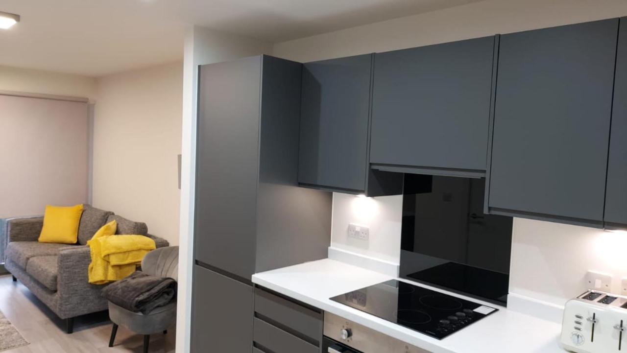 Charming 1-Bed Villa In Liverpool Kültér fotó