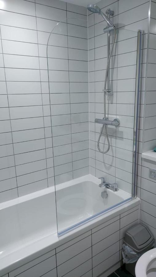 Charming 1-Bed Villa In Liverpool Kültér fotó
